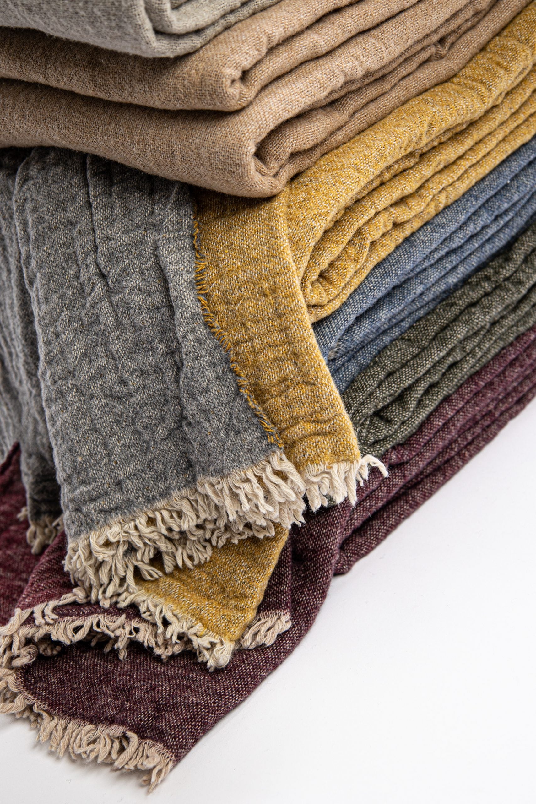 Gavin Super Throw in Grey