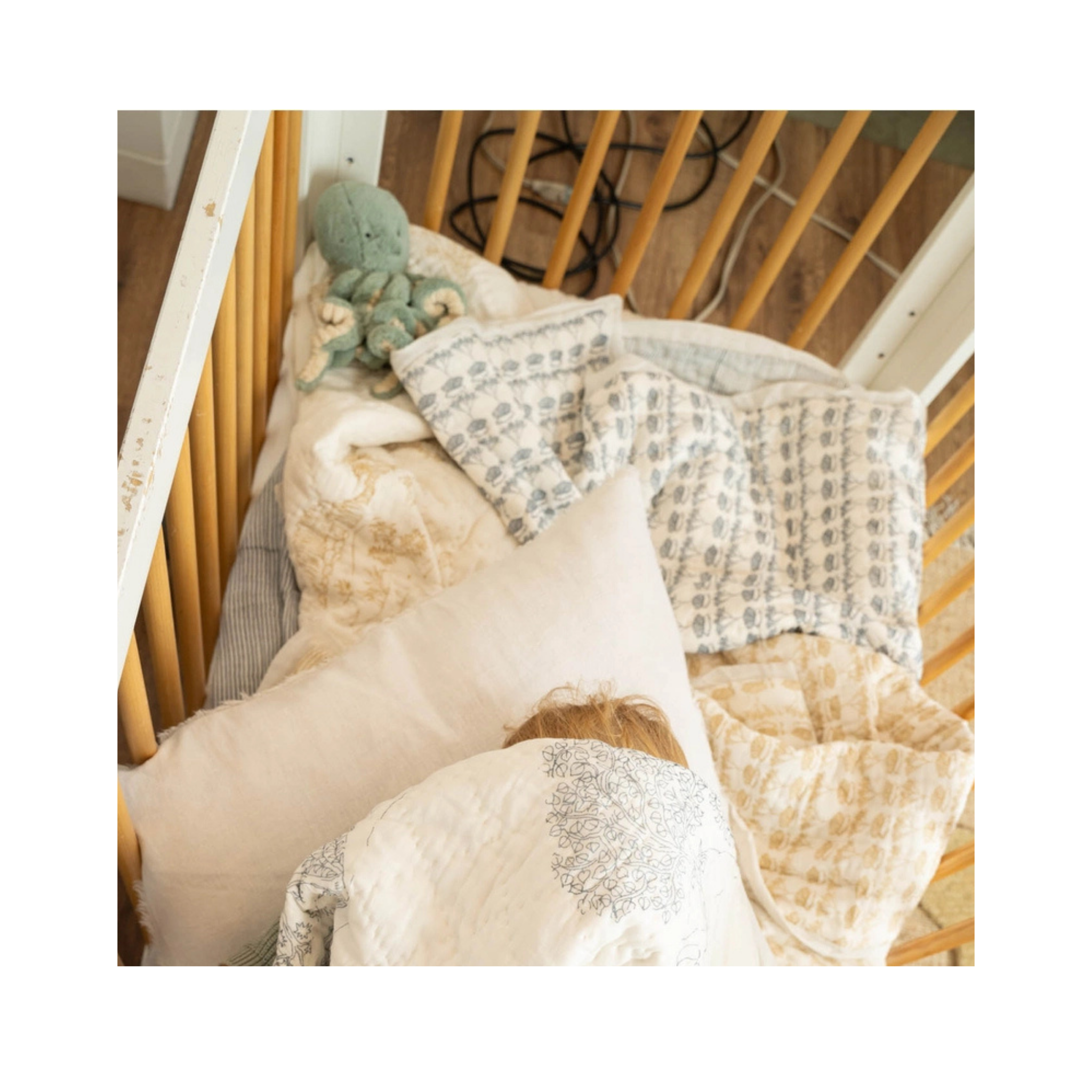 Block Print Botanical Muslin Baby Quilt (Blue)