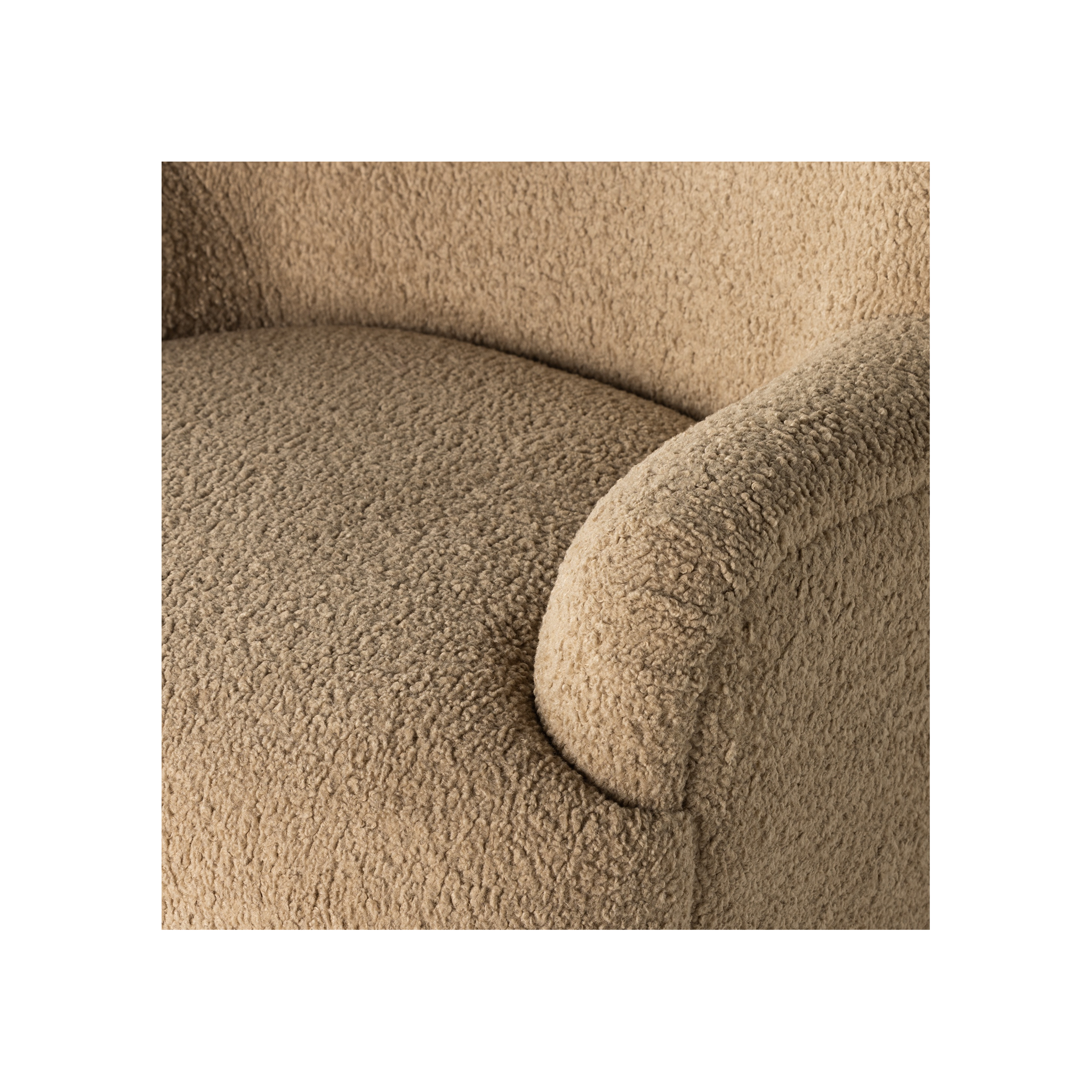 Kadon Swivel Chair in Sheepskin Camel