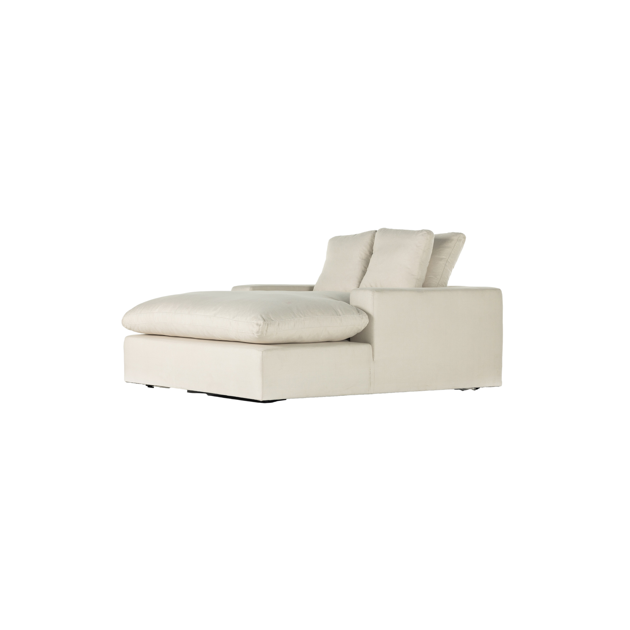 Stevie Chaise Lounge in Andres Ivory