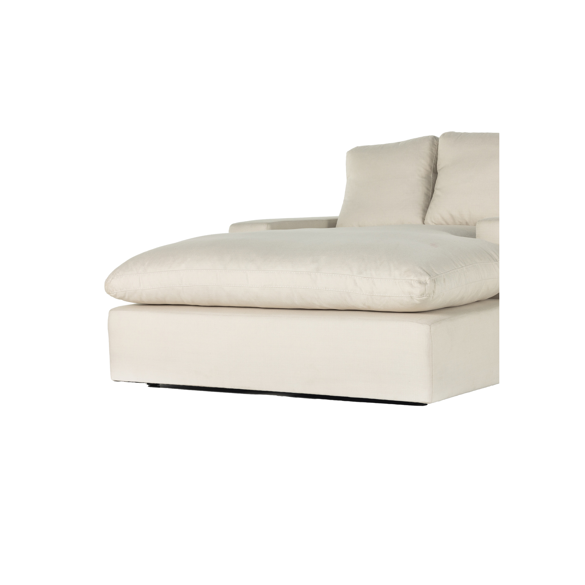 Stevie Chaise Lounge in Andres Ivory